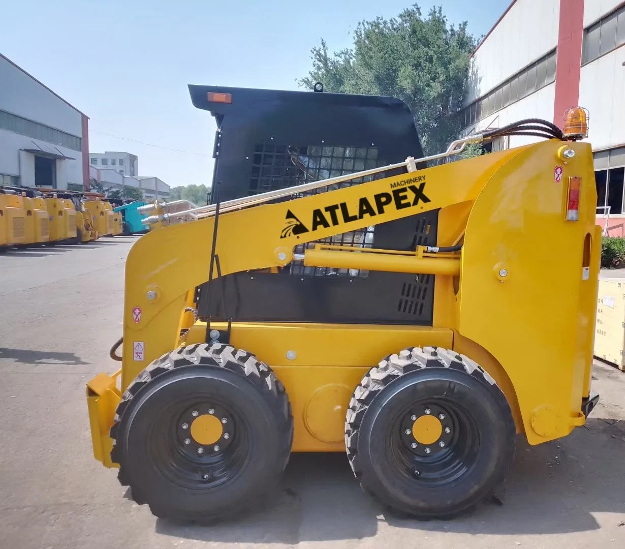 Multifunctional Mini-Tractor Wheeled Small Loader Skid Steer