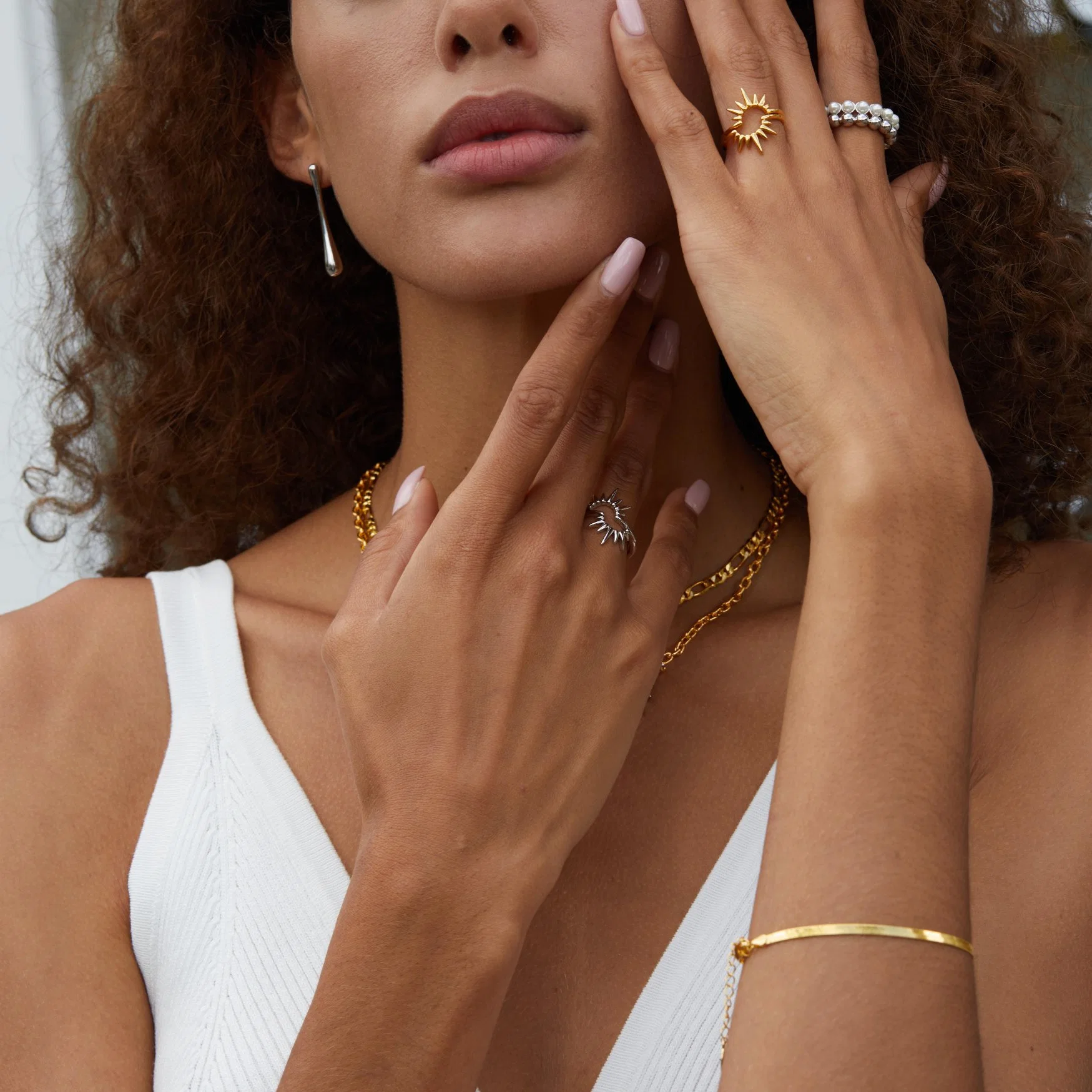18K Gold Water Drop Stud Earrings Simple Minimalist Jewelry Earrings Waterproof Trendy Fashion Brass Jewelry Accessories
