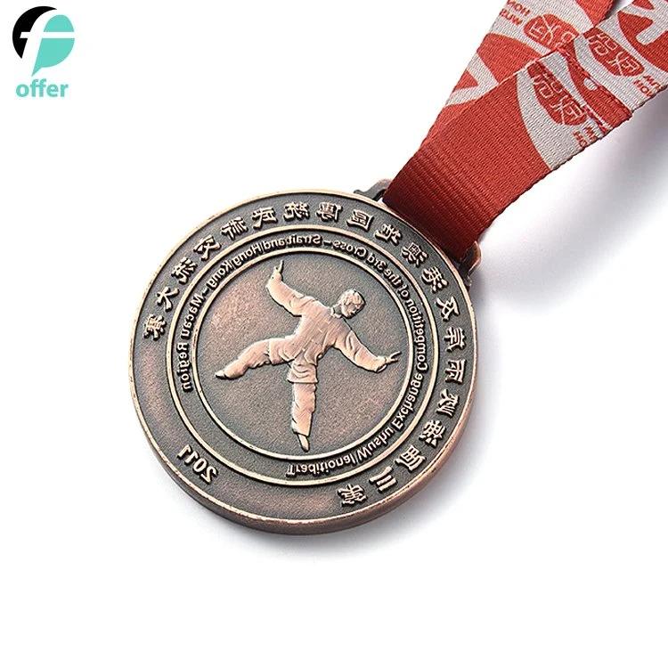 Round Sports Commemorative Metal Badge