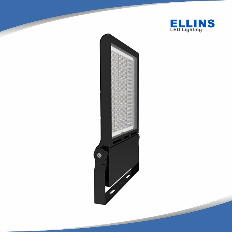 Renewable Solar Floodlight LED Spot Lights 100W-300W Stadium Sport Lighting