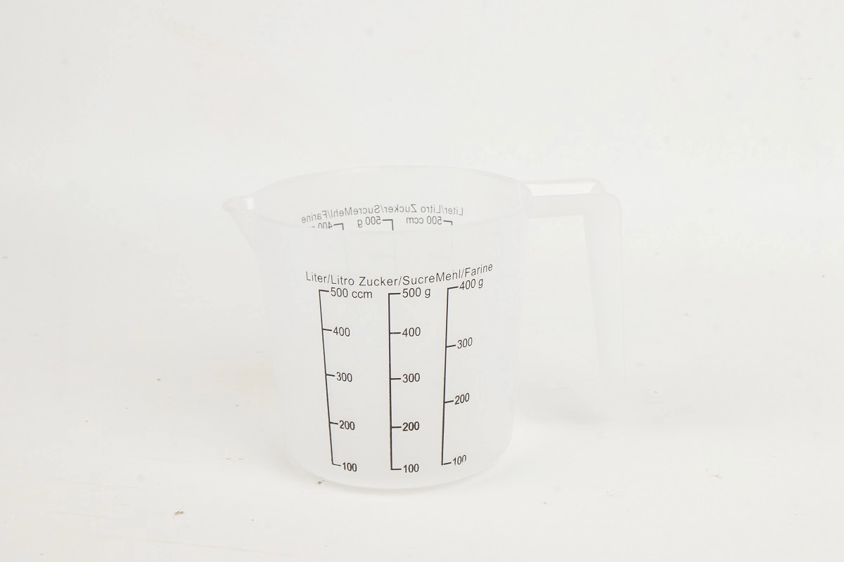 500ml Plastic Translucent Measuring Cup with Mouth and Scale