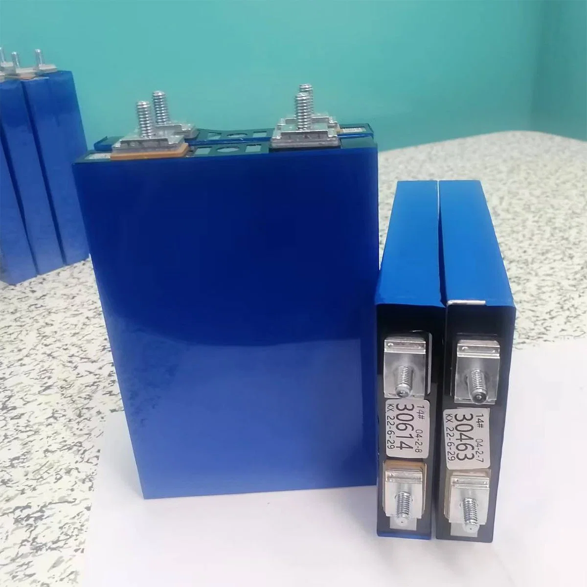 High quality/High cost performance  Chareable 3.2V 30ah Battery Lithium LiFePO4 Phosphate 1c Cell for Energy Storage Battery