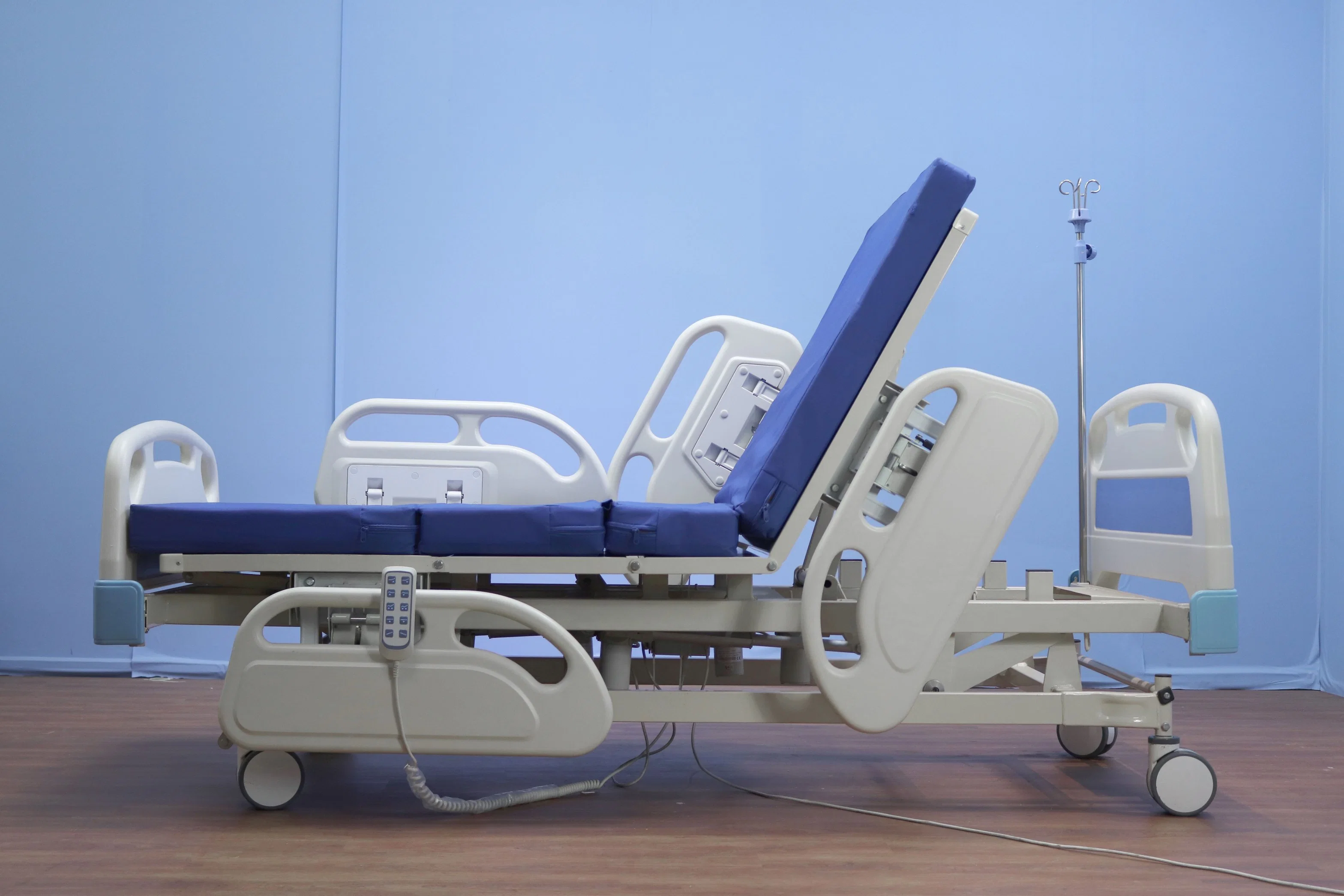 Multi-Function ICU Patient 5-Functions Electric Hospital Bed with Remote Control