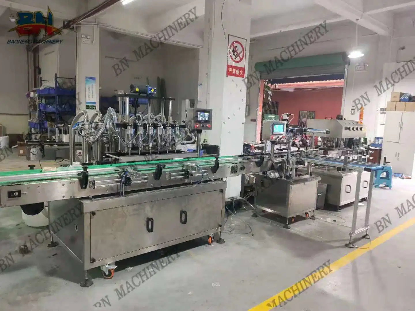 Well Made Automatic Linear Bottle Universal Capping Machine with High-Speed Cap Screwing