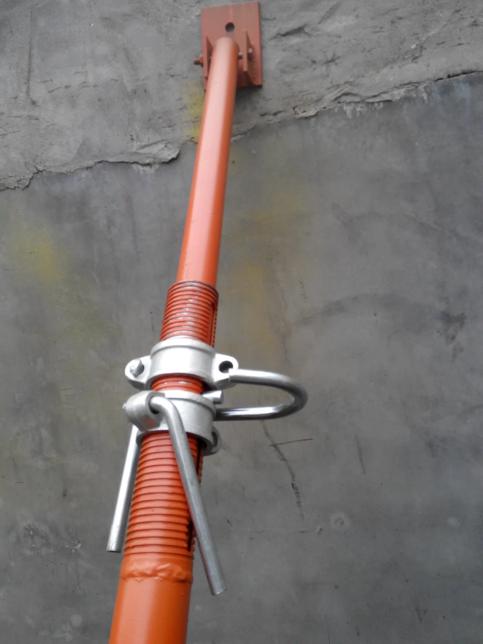 Tianjin Factory 2200-3900mm Painted Pipe Support Shoring Props Jack Adjustable Steel Push Pull Props