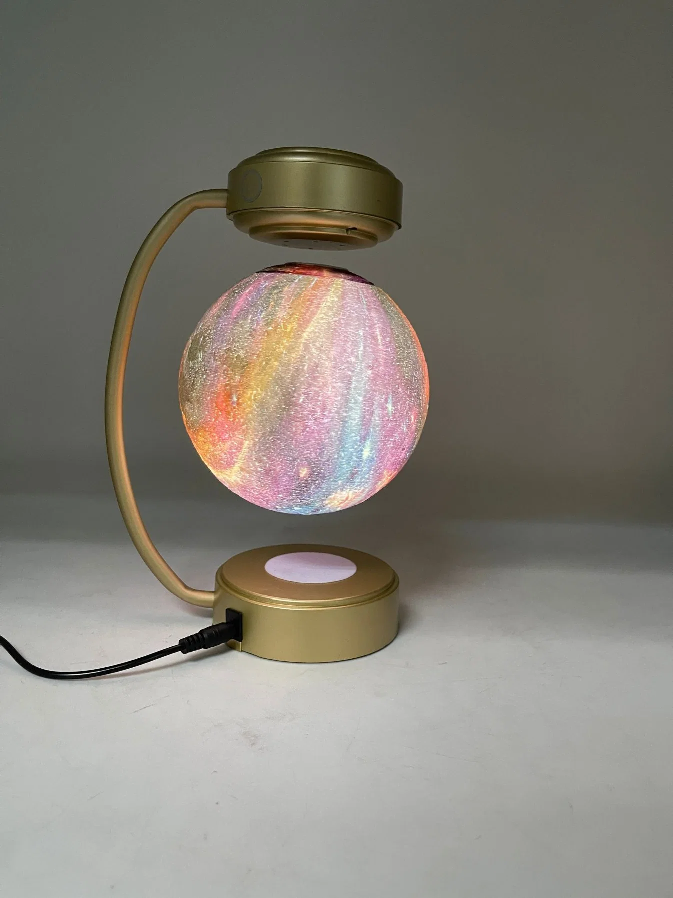 Promoción de venta en directo Luz LED de colores Levitación magnética flotante Estrella Sarry Lámpara de luna Luz nocturna para regalo de escritorio