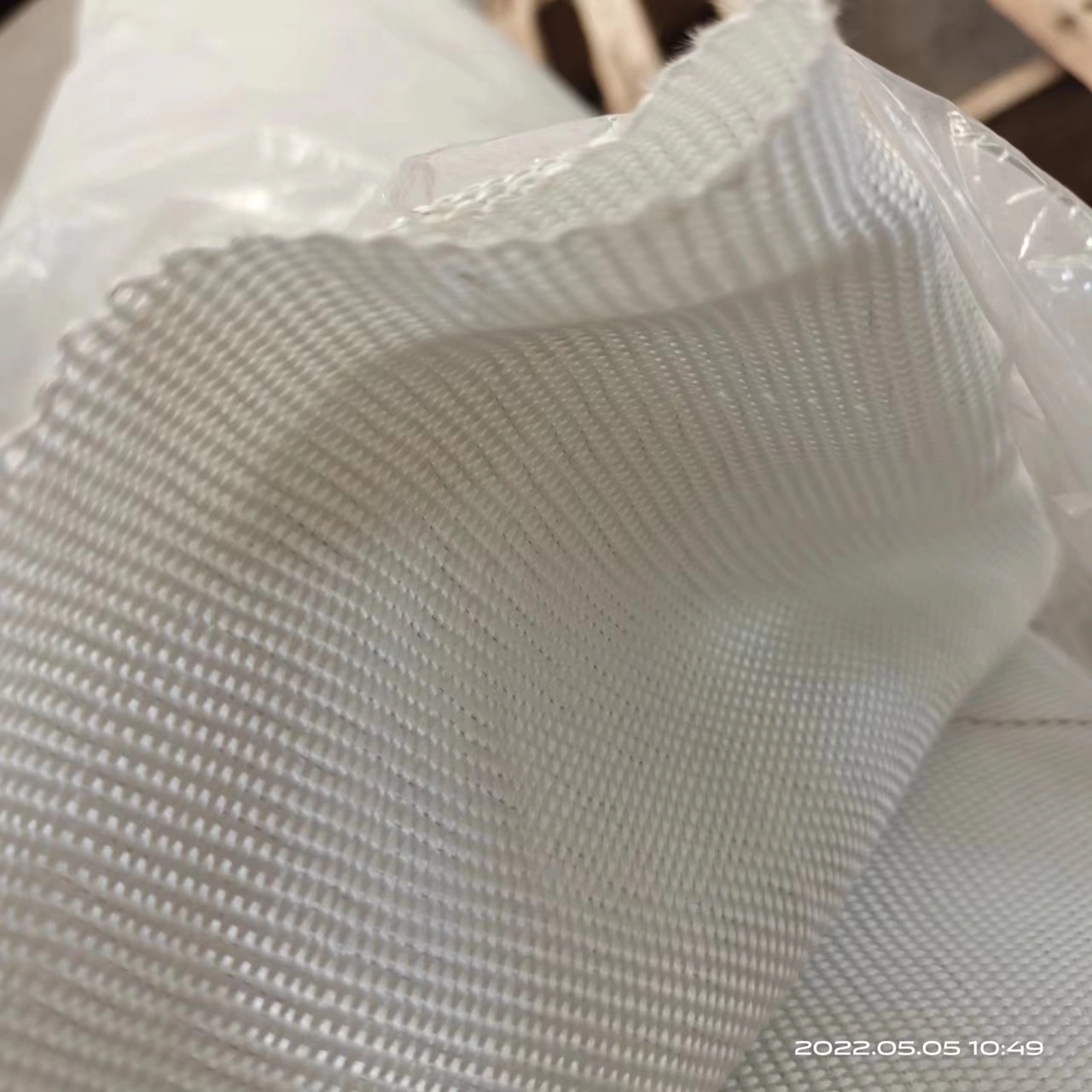 0.8mm 960g 8h Satin Woven Heat Treated Fiberglass Cloth with Stainless Wire Inserts Tan Color Heat Treated 316 S. S Wire Reinforced Glass Fibe Cloth