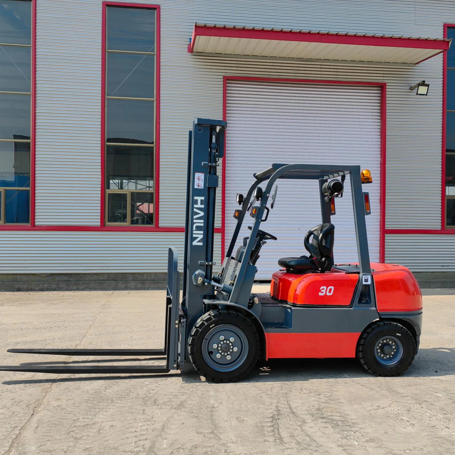 3t Diesel Forklift Truck Automatic Transmission Lifting Height 4.5 M Container Mast