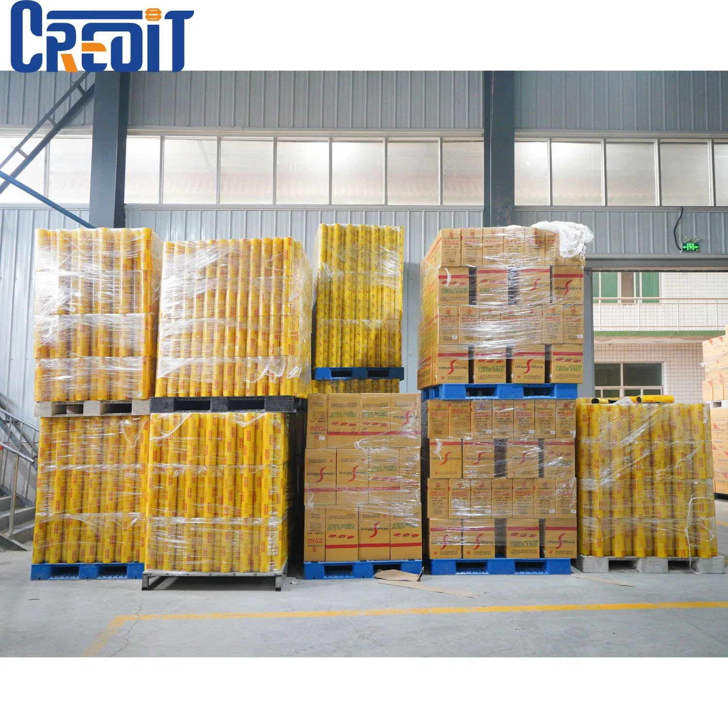 Manufacturer Free Samples Super Clear Glossy Supermarket Use Plastic Cling Film Roll PVC Cling Film