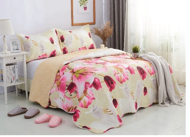 Supply a Three Piece Set of Polyester Printed Sheep Cake Velvet Quilts