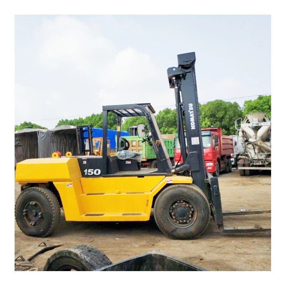 Used Komatsu Japan Used Forklift 15 Ton Diesel Fd30 for Sale in Shanghai Yard for Sale