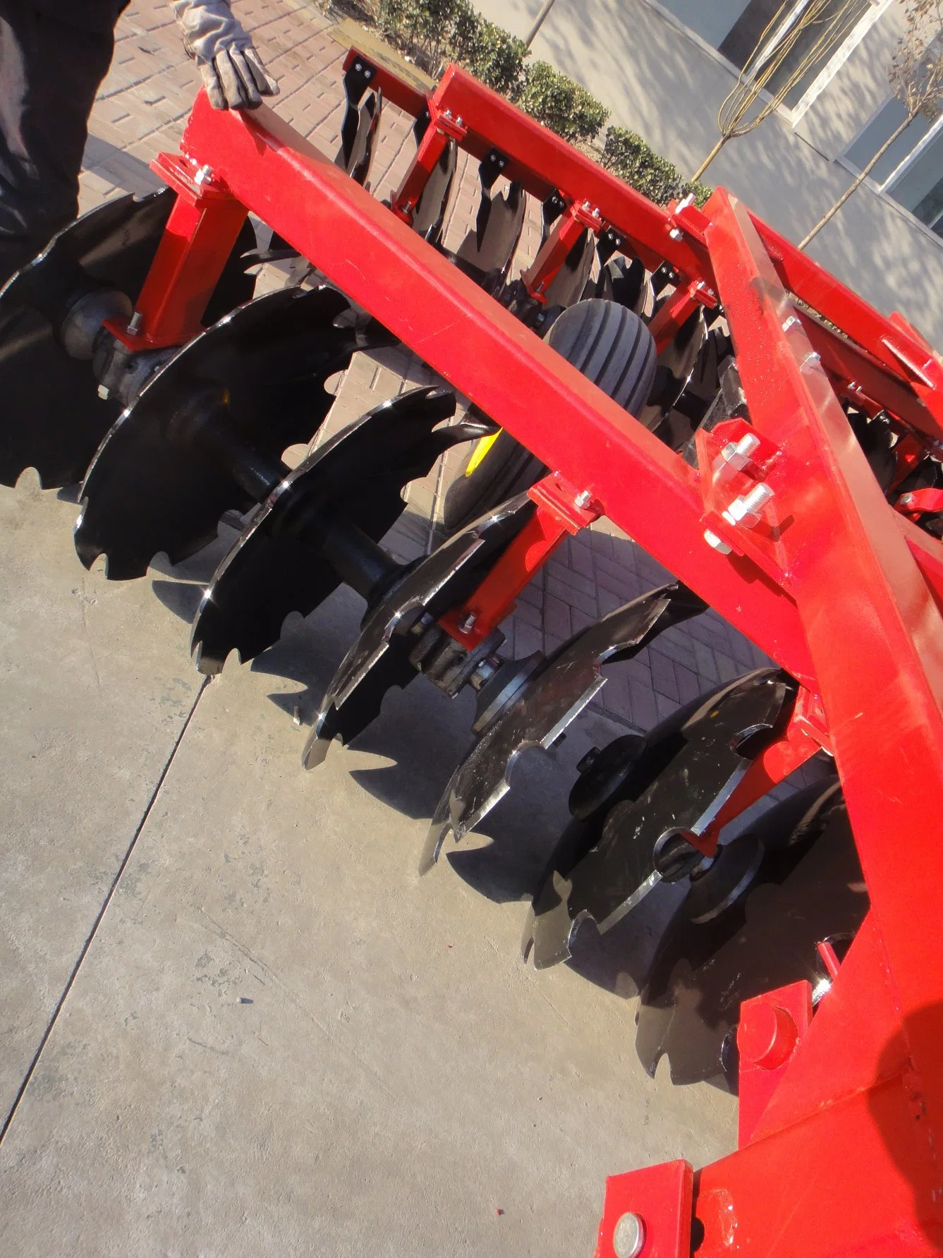 1bj Series Hydraulic Trailed Offset Middle Duty Disc Harrow for 70-160HP Tractor