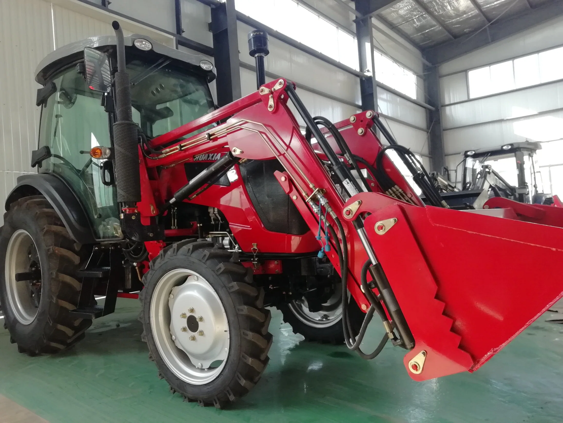 Trator agrícola DE 50 HP, 60 HP, 70 HP fabricado em Huaxia com carregador frontal