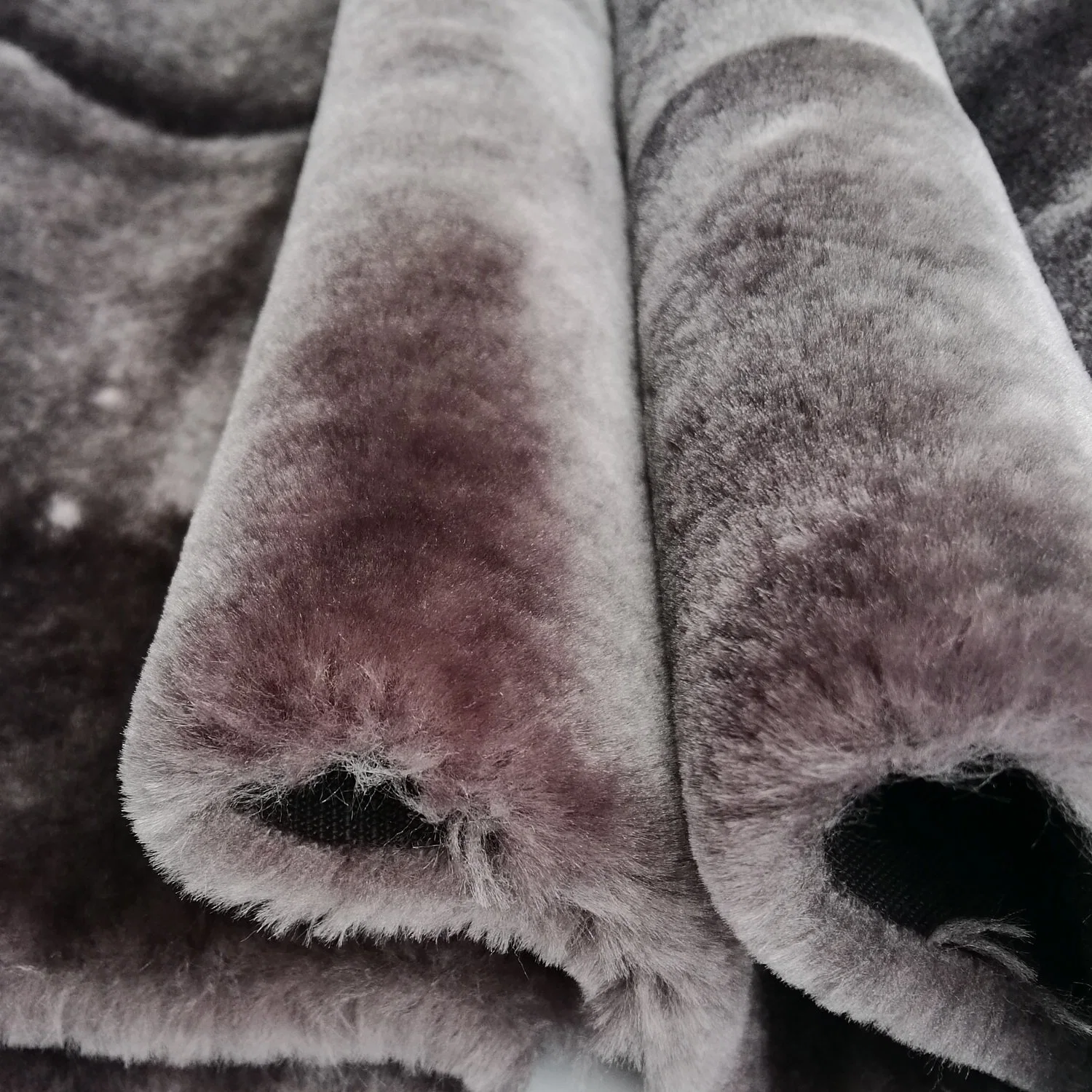 100% Polyester Super Soft Velvet Fur Fabric for Garment and Pet Articles