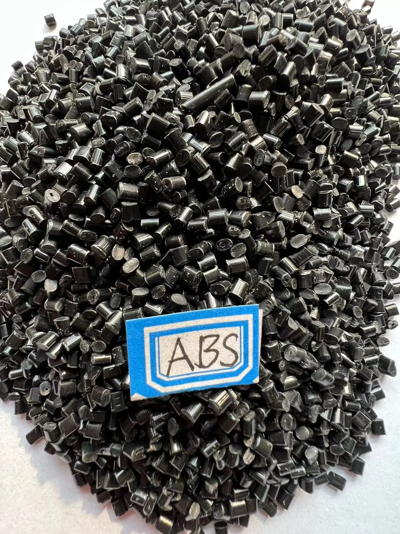 Granulado ABS negro virgen y reciclado, materia prima plástica ABS