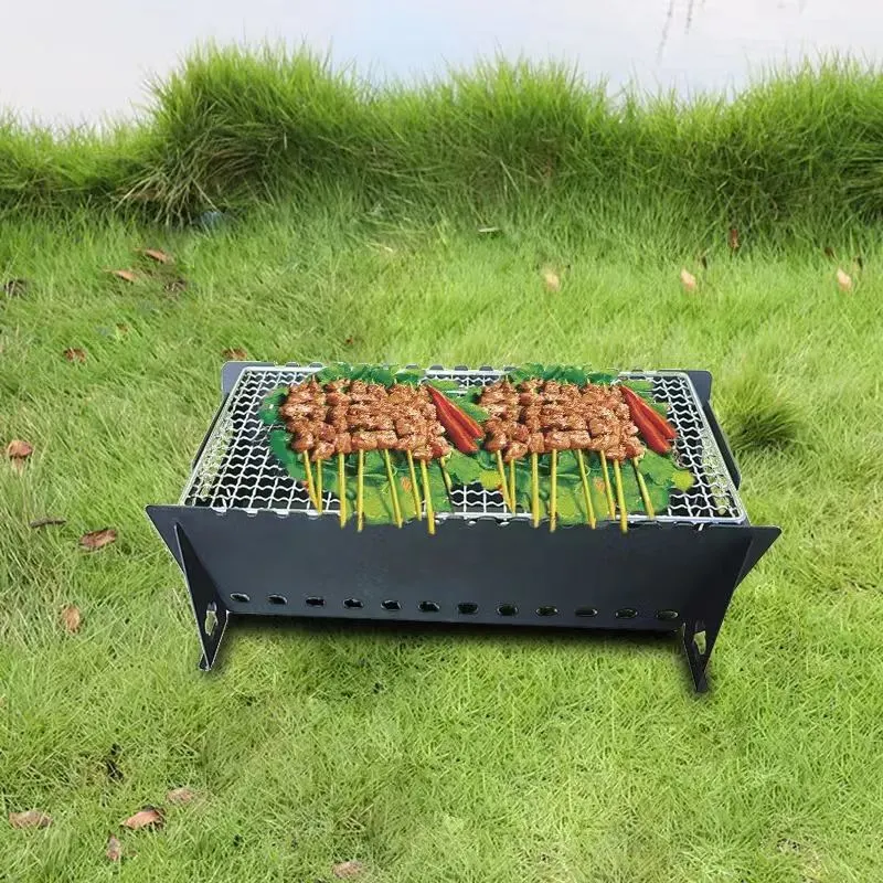 Churrasco Portátil Folding Charcoal BBQ, que permite guardar espaços exteriores e dobráveis