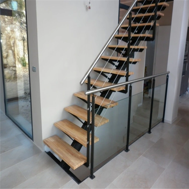 Modern Design Straight Steel Rod Railing Solid Wood Staircase