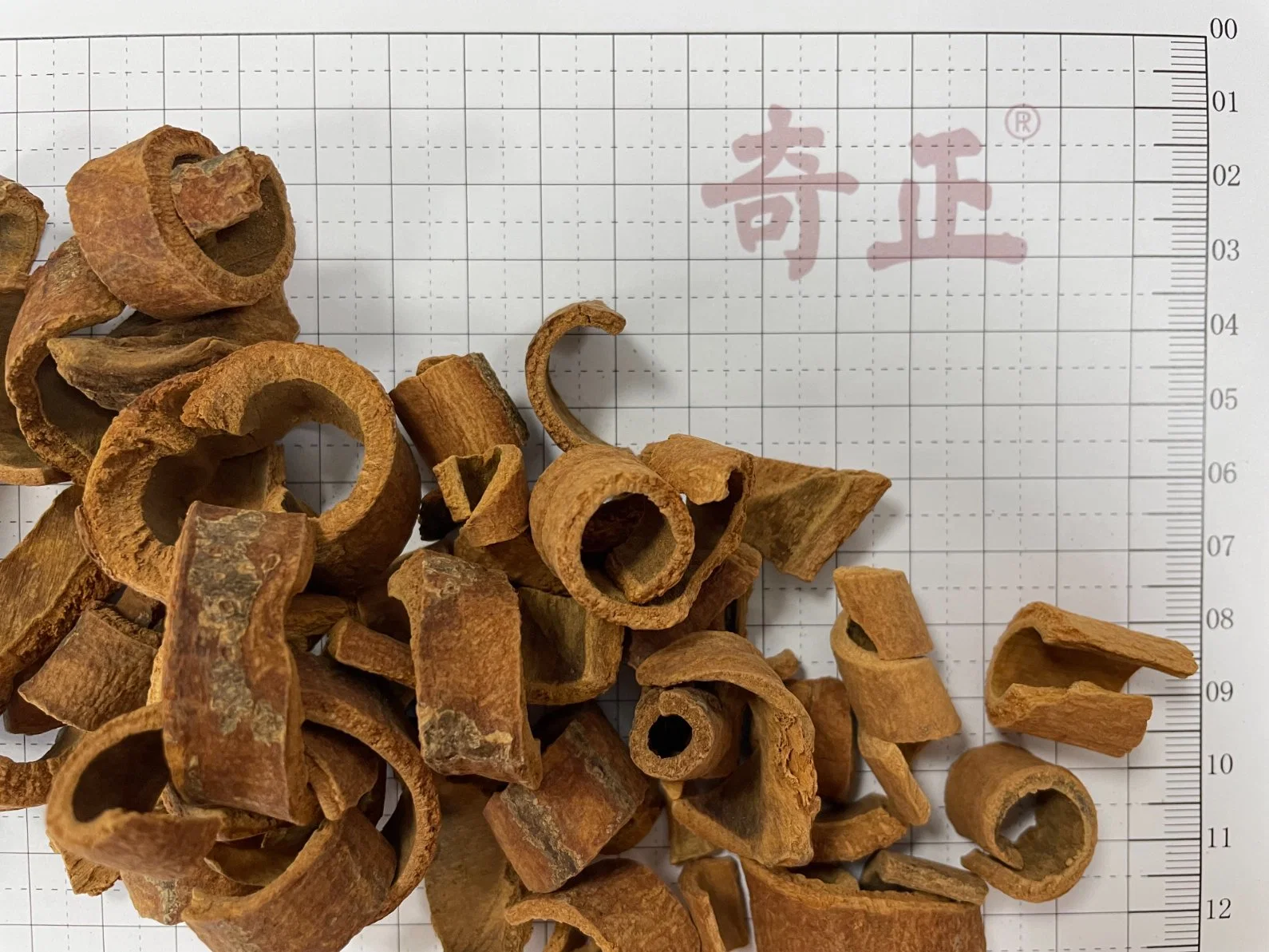 Factory Supply Wholesale/Supplier Rou Gui Good Price Cinnamon Bark Herb with GMP