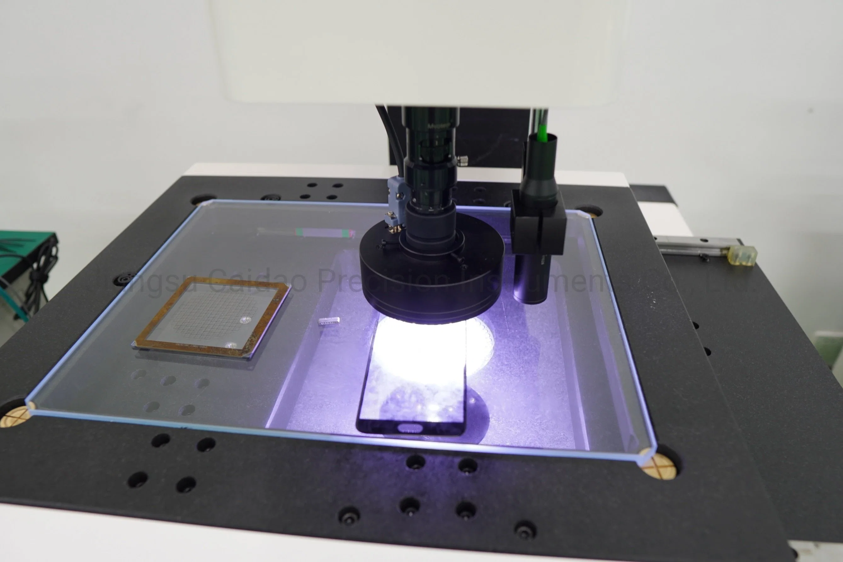 Vollautomatisches 2,5D-Video-Messsystem mit 6,5xmotorized koaxialem Zoomobjektiv Newton 400