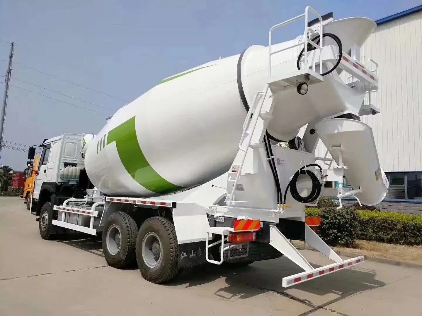 HOWO Mixer Truck Concrete Mixer Cement Truck Concrete Mixer Machine Price for Sale