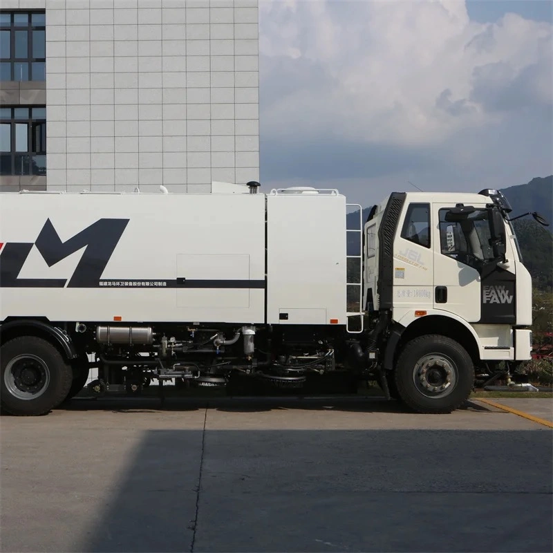 Cold Water Cleaning Cop Whole Truck Car Washing Sweeper with Good Price Tiger Vh