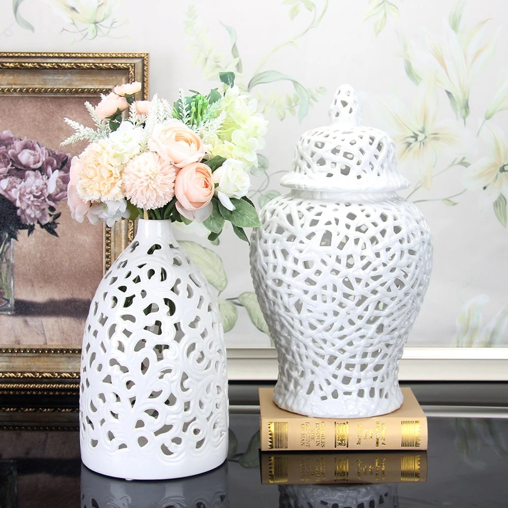 V100 Nuevo diseño de estilo moderno blanco vaciar de porcelana y cerámica Floreros para la decoración del hogar