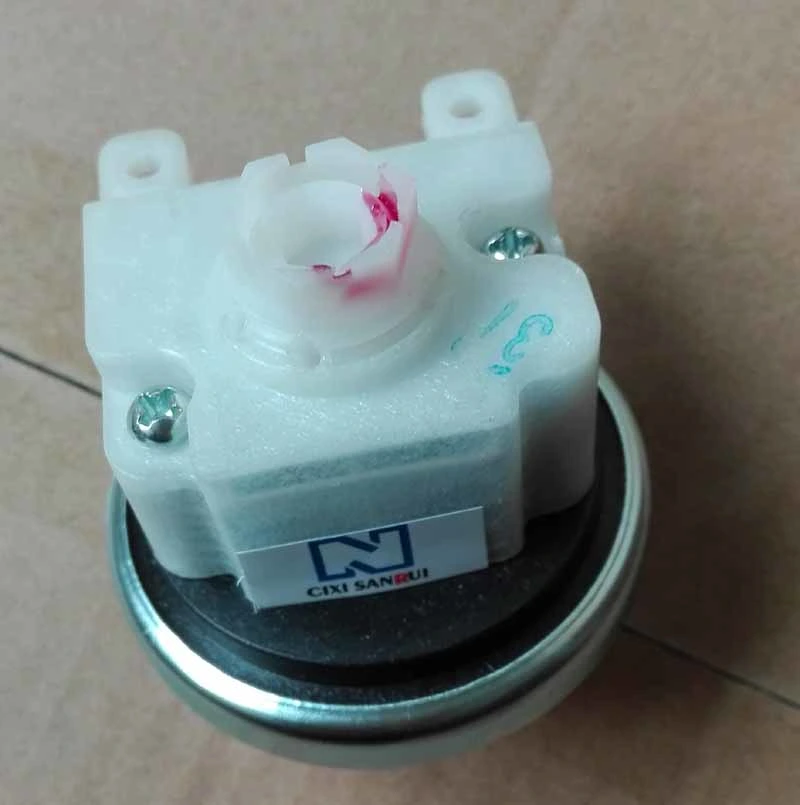 J60-220 (302411600009) 5V DC de alta frecuencia de 3 patillas RoHS el cumplimiento del nivel de agua de color blanco del sensor de presión electrónico para Control de nivel de agua Lavadora