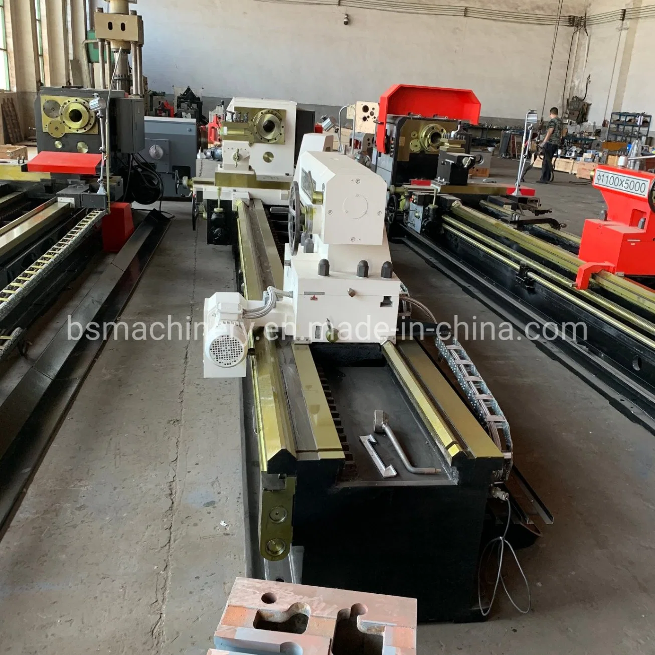 Belastbarkeit 6-Tonnen Heavy-Duty Horizontal Drehmaschine / Hochgenauigkeit Horizontal Drehmaschine