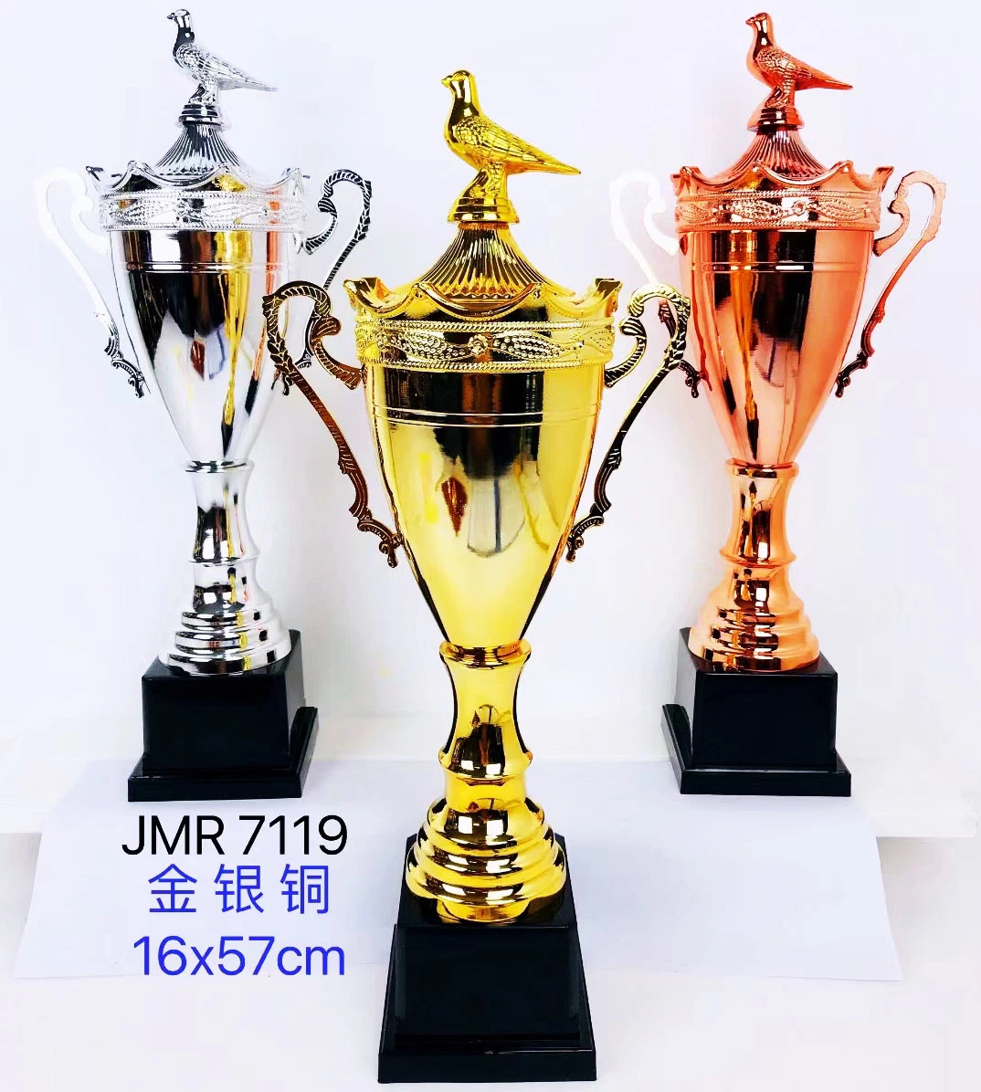 Trofeos medallas personalizadas con la marca para el evento coincide con