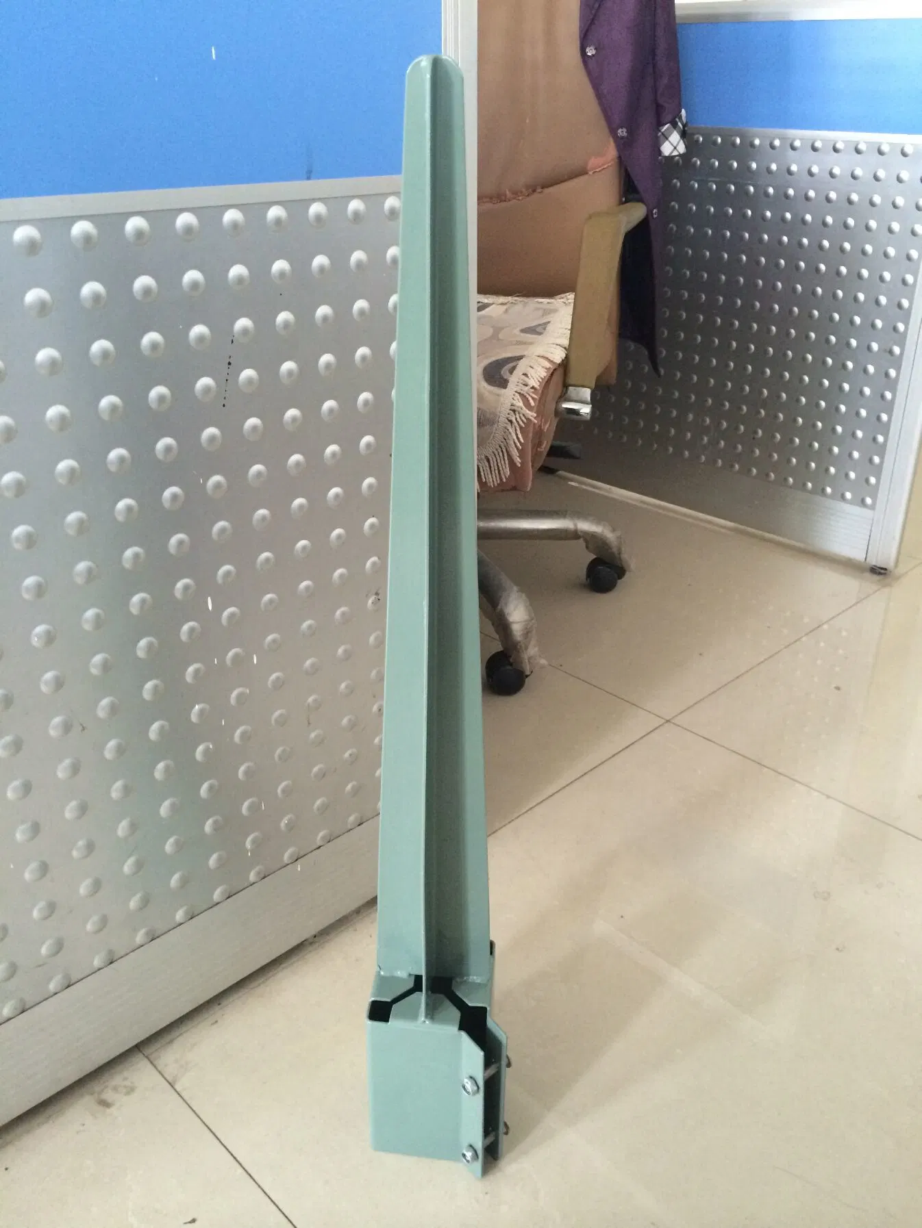 Suporte para poste de aço galvanizado à venda