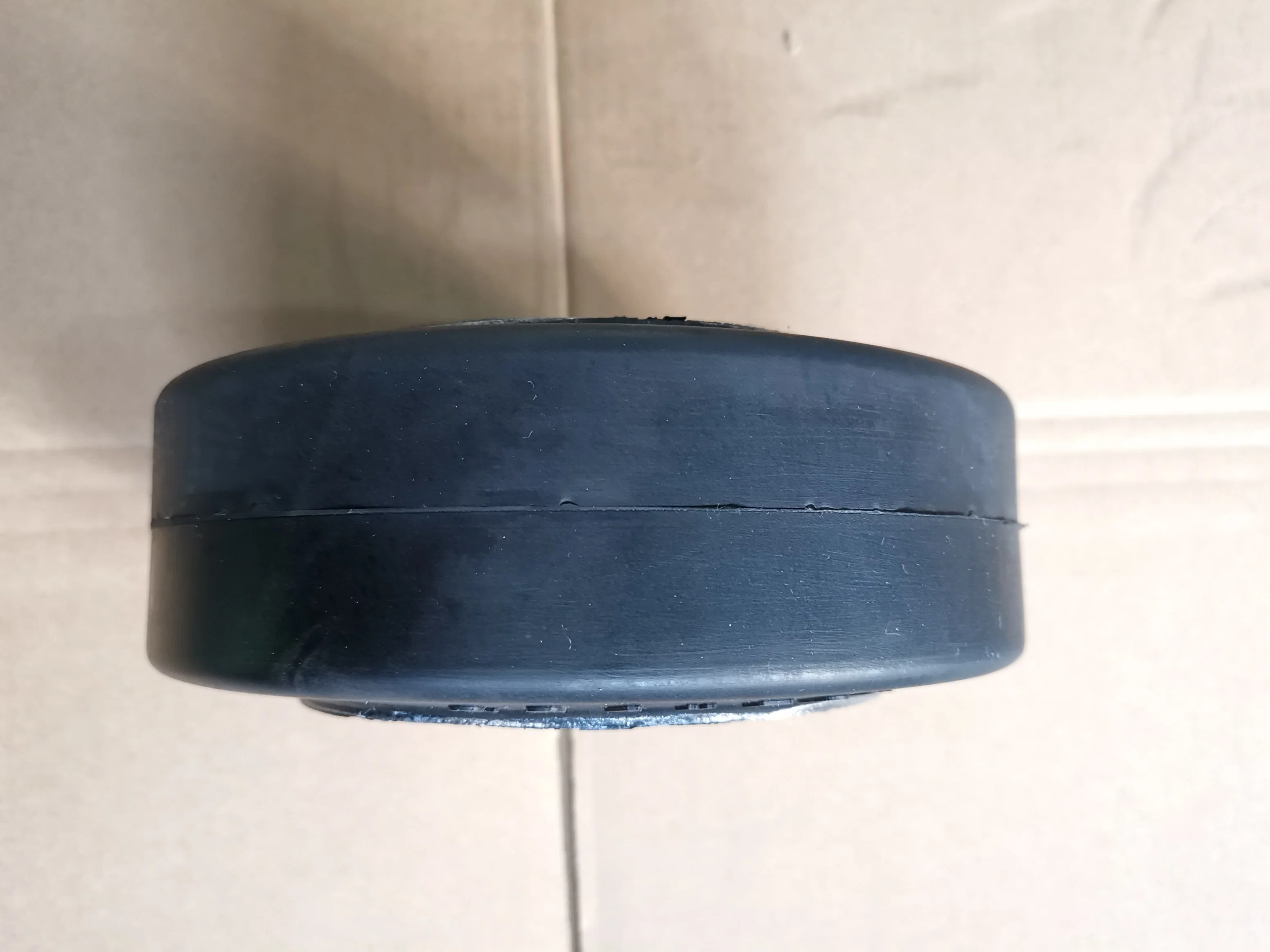 Factory Supply Press on Rubber Solid Tire 204X76