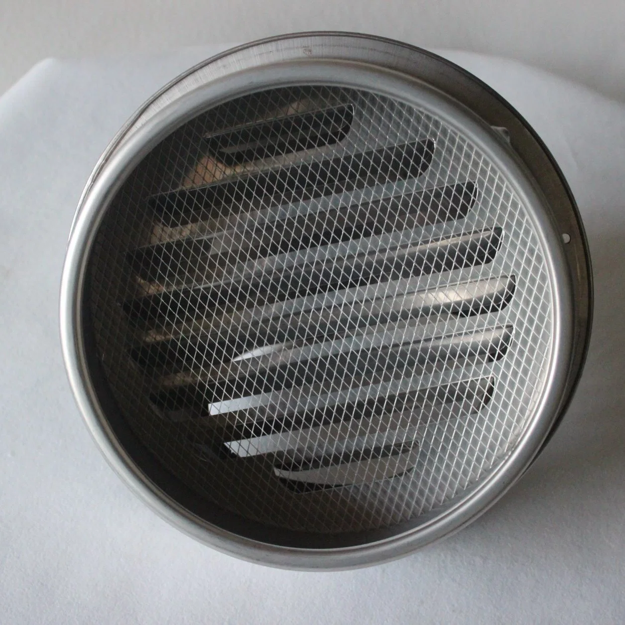 Round Vent Stainless Steel Mesh Cowl Exhaust Vent Fit for Public Washrooms