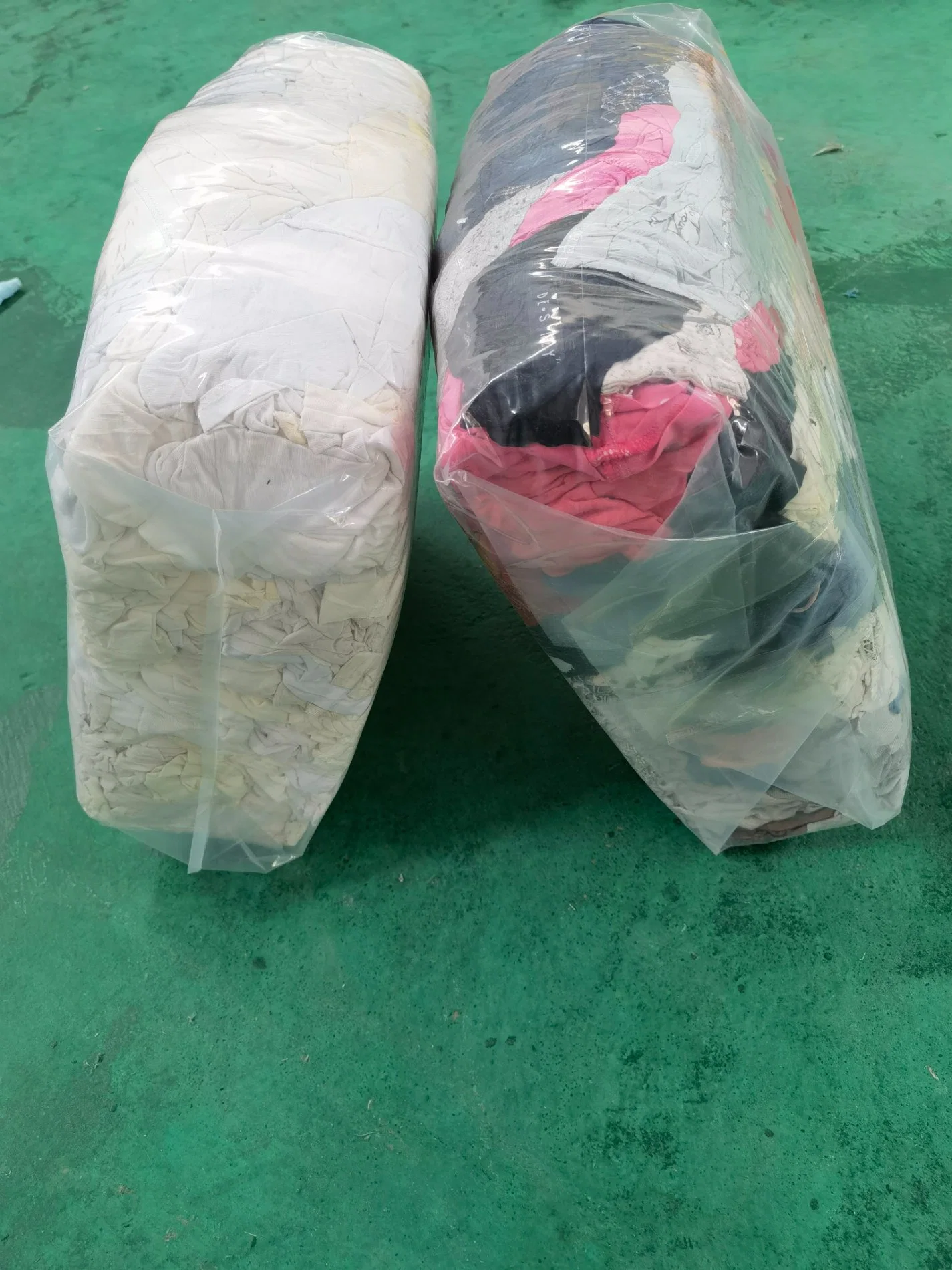 White Used Waste 100% Cotton T-Shirt Wiping Rags White T Shirt Knitted Rags High quality/High cost performance  10 Kg Bag 100 % Cotton White T Shirts with Logo Cleaning Rags