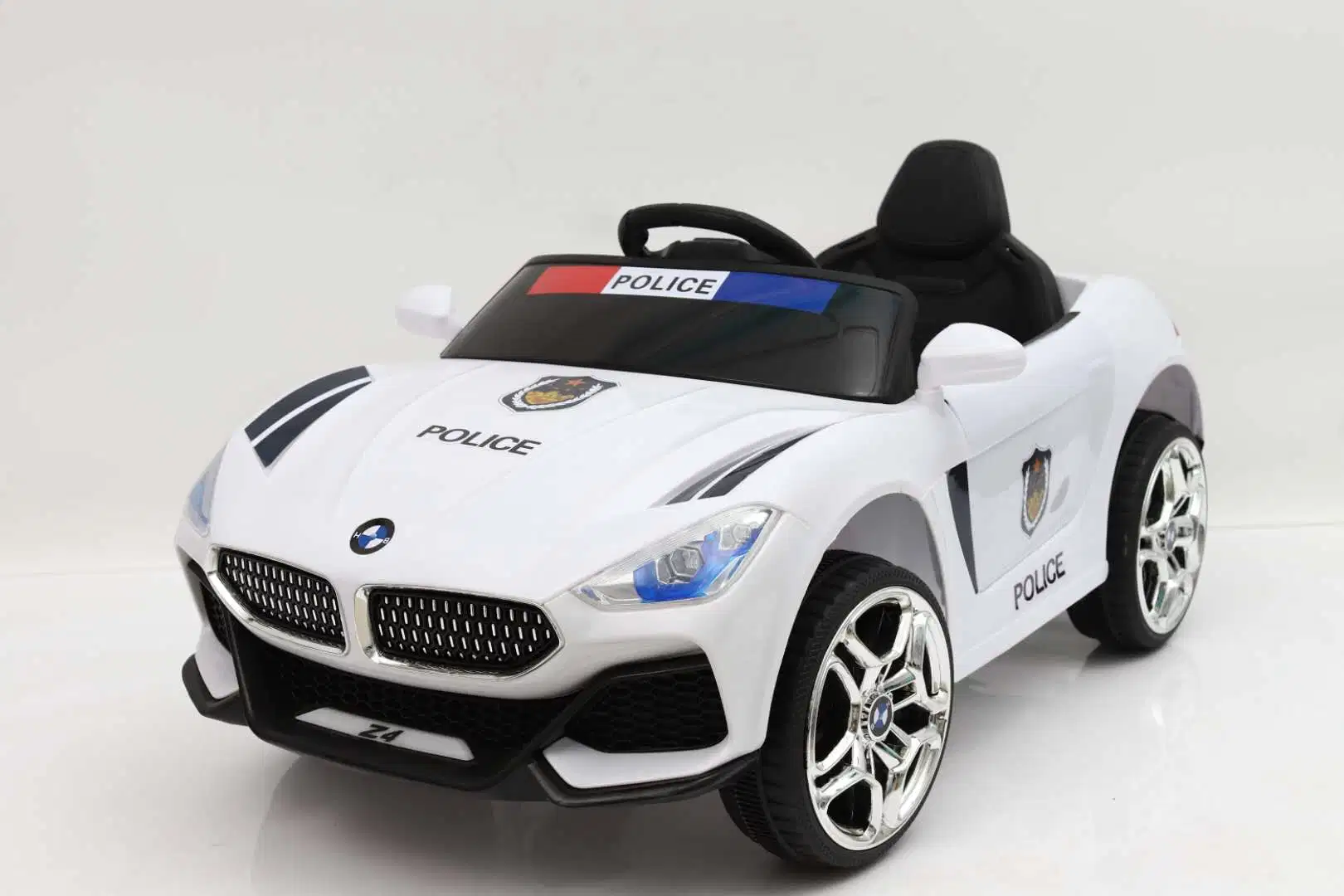 Z4 Les enfants voyagent en voiture jouet avec batterie Kids Electricycle voiture jouet avec entraînement du moteur de commande à distance