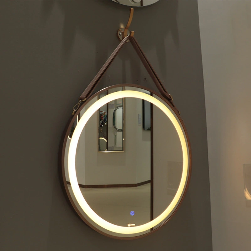 LED rondes décoratifs encadrée de la vanité de ceinture en cuir haut de l'acier Anti-Fog miroir suspendu la vente d'Hôtel et restaurant le verre