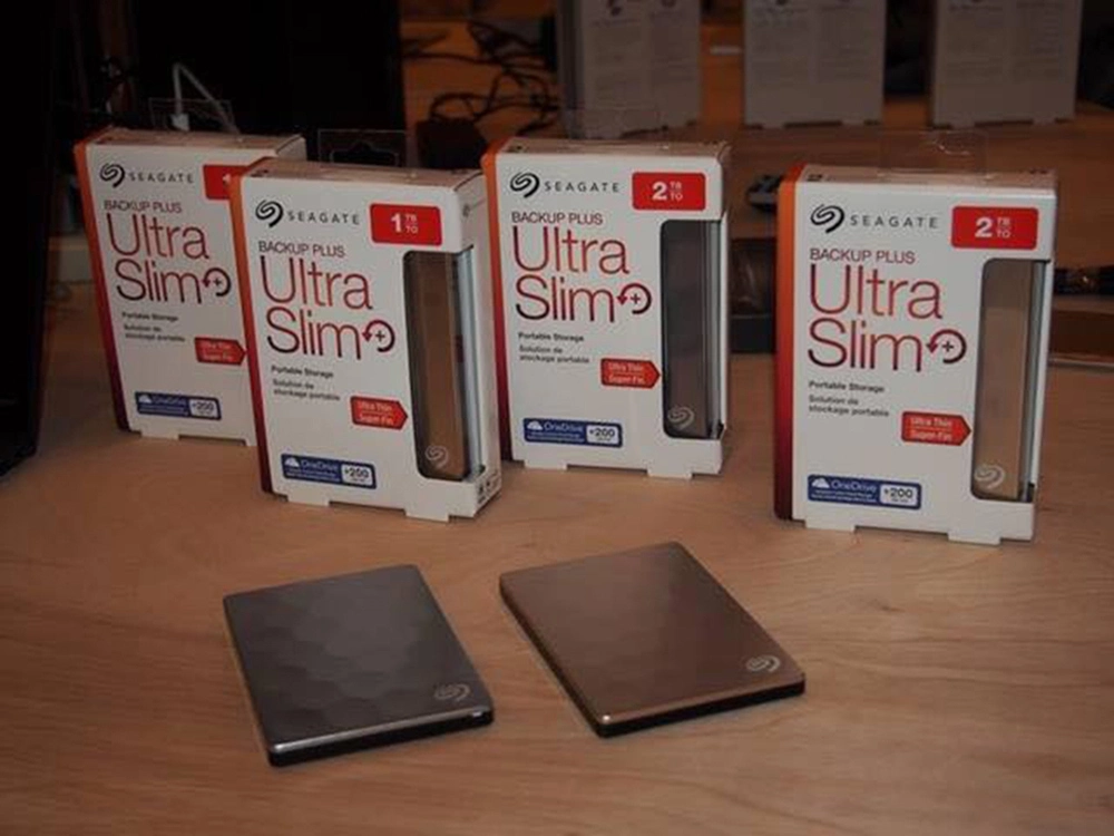 Seagate Backup Plus Ultra Slim 2tb USB 3.0 Hard Hrive Bundle Rescue Service Steh2000100 SSD/HDD