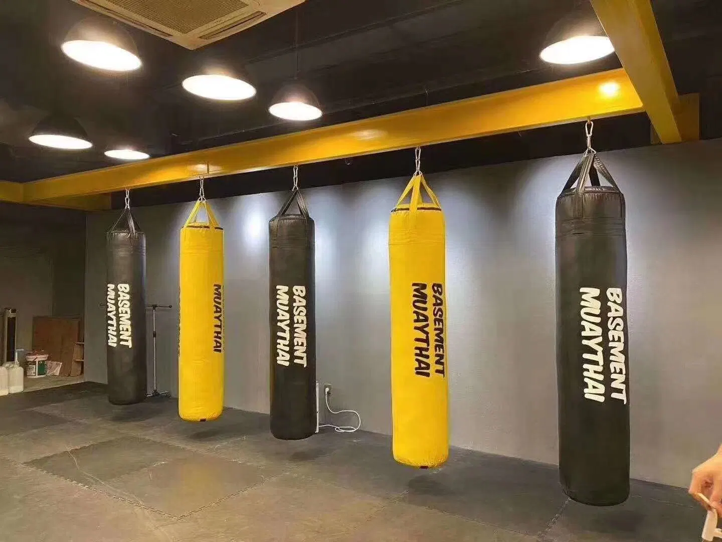 Fitness Equipment Boxing Sand Punch Heavy Bags/ Kickboxing / Muay Thai/ MMA