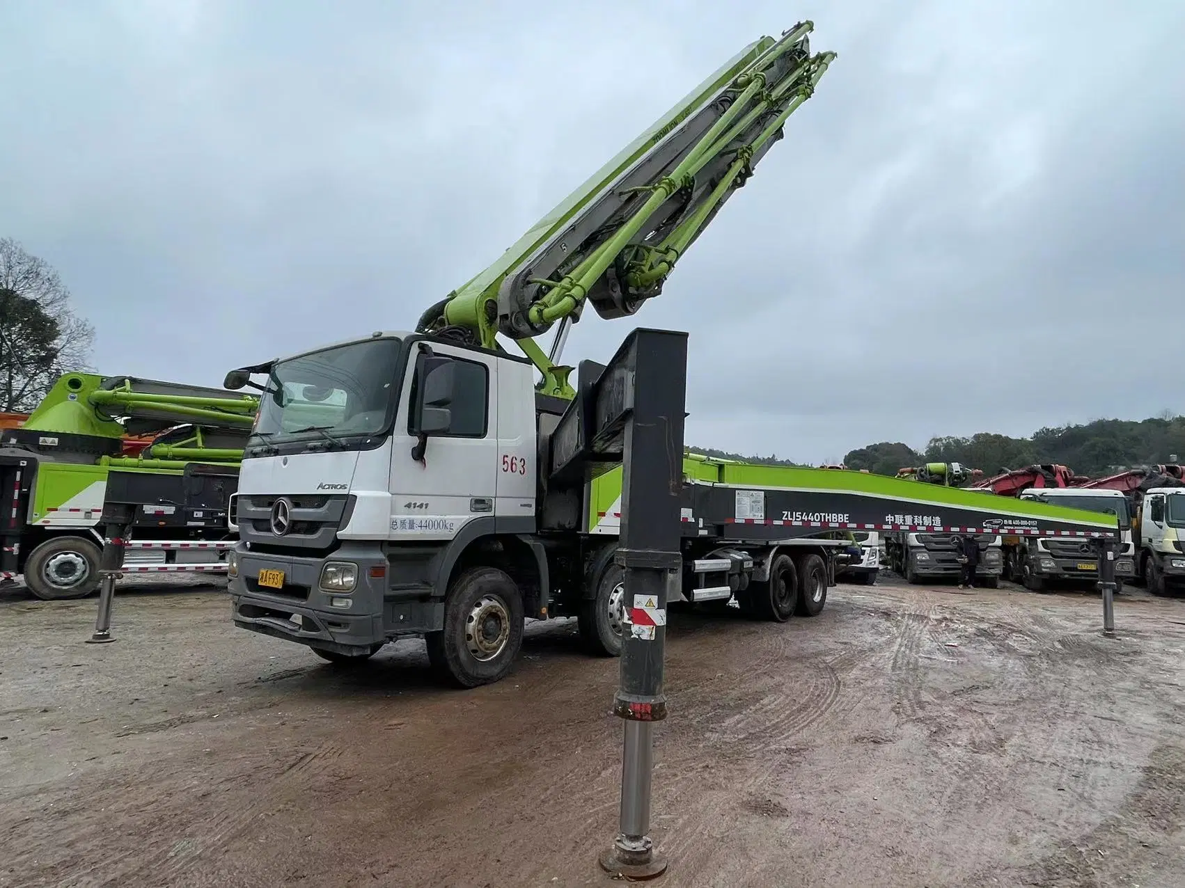 Zoomlion 56m machinerie de construction de l'équipement lourd utilisé de la pompe du chariot