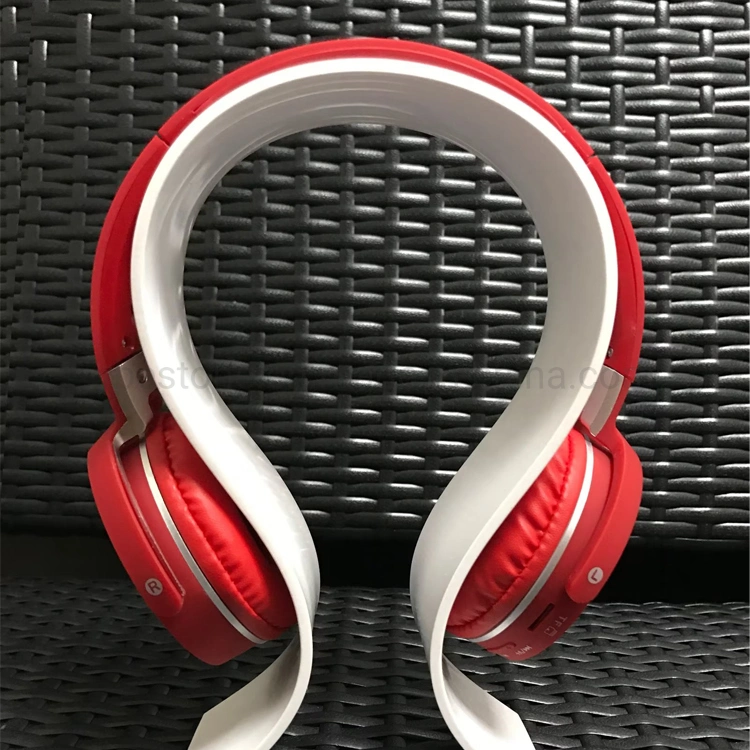 Venta de más calor mejor oído Extra Bass auriculares estéreo de calidad de sonido Hi-Fi plegables unos auriculares inalámbricos Bluetooth Auriculares con micrófono