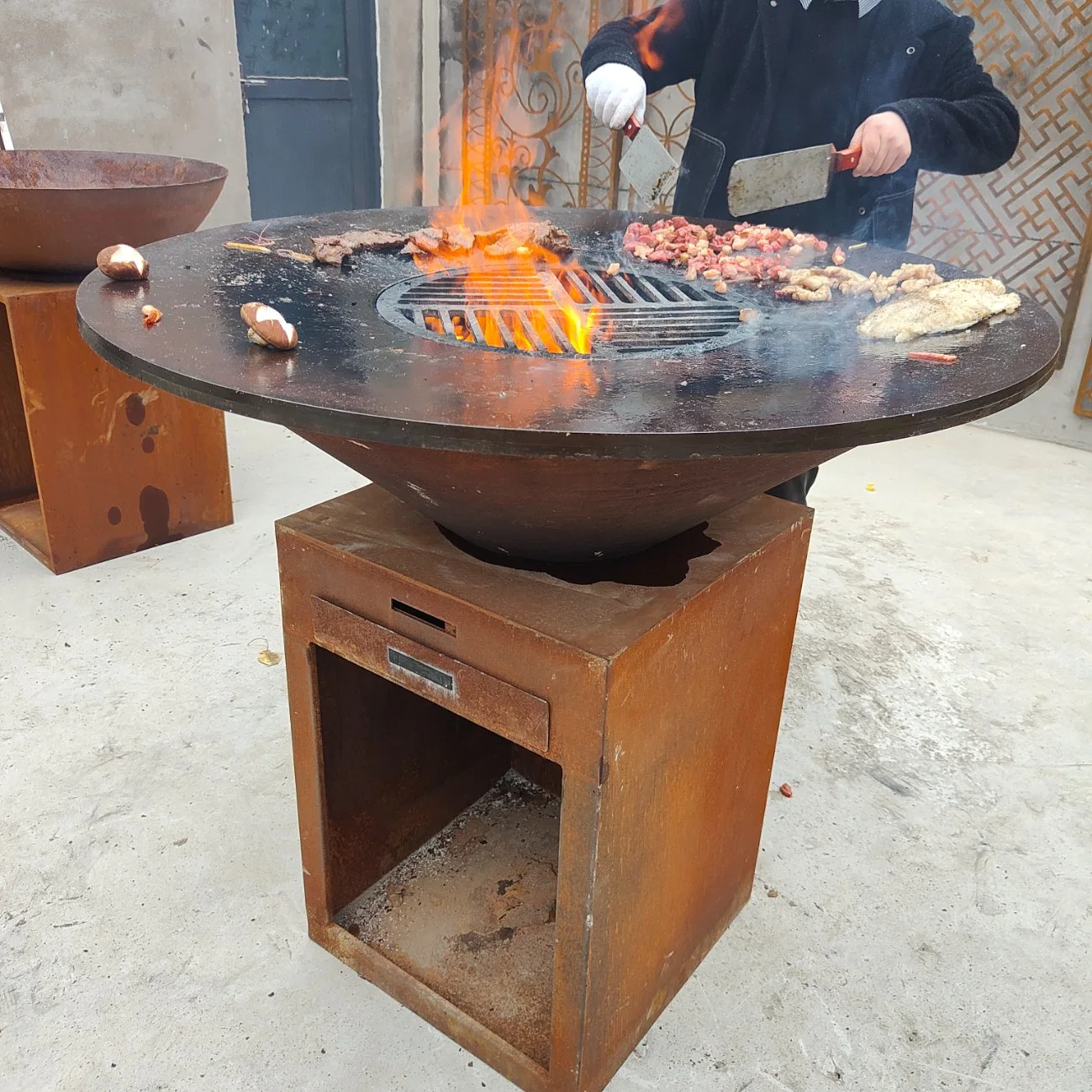 Nuevo estilo fumador barbacoa de carbón el carbón de leña barbacoa patio al aire libre