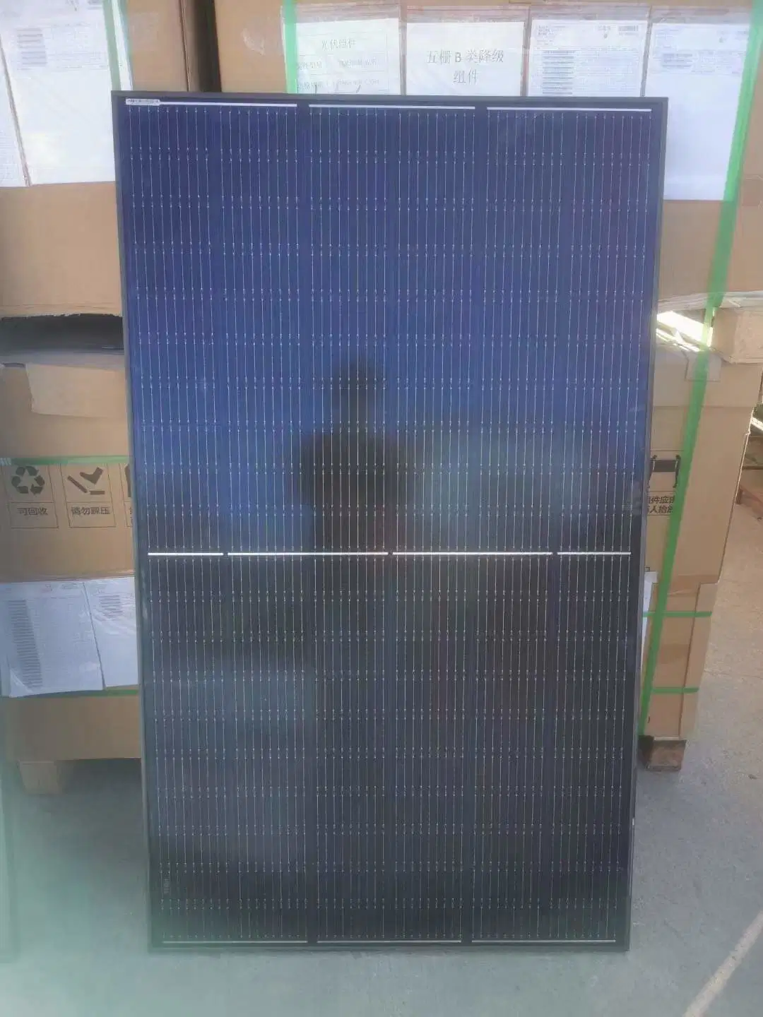 طاقة شمسية ذات خلفية كاملة بقدرة 325 واط تعمل بالطاقة الشمسية أحادية اللون ذات خلفية كاملة اللوحة الشمسية