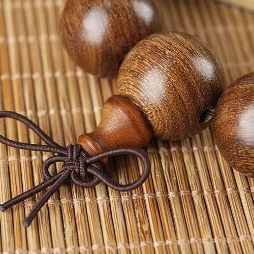 Venda por grosso de seda dourada Sandalwood Cordões Budista Rosário Bracelete Portátil Sandalwood