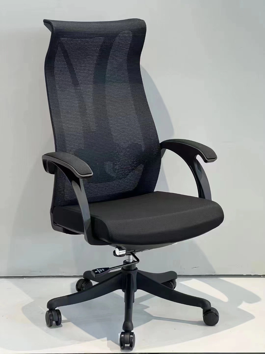 Customized Imported Quality Mesh High Back Adjustable Ergonomic Office Chair