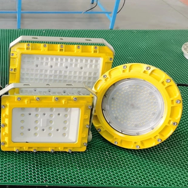 El LED de inundación Explosion-Proof Lámparas de techo para la industria química de gases de aceite de la iluminación de seguridad con certificado ATEX de agua IP66 y a prueba de polvo