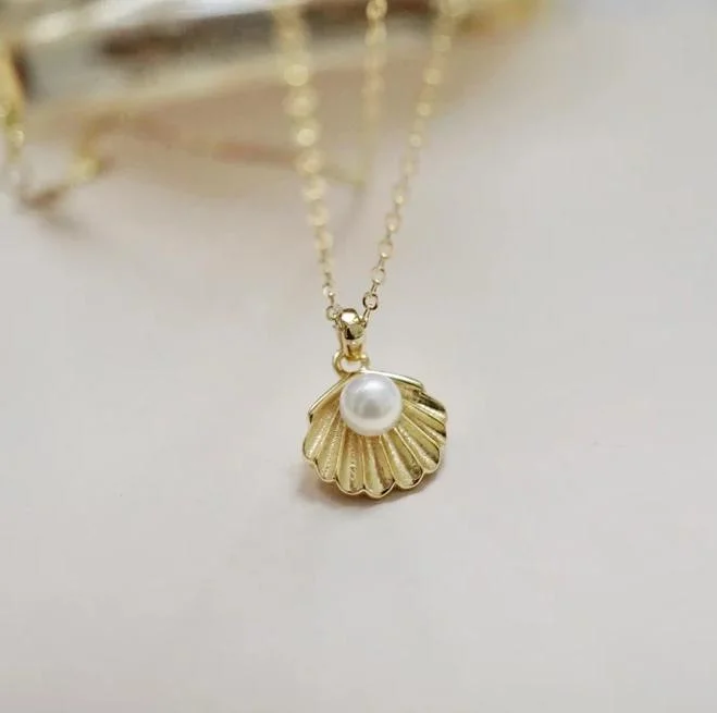 Delicate Design 14K Gold Plated 925 Sterling Sliver Personalized Pearl Seashell Pendant Necklace