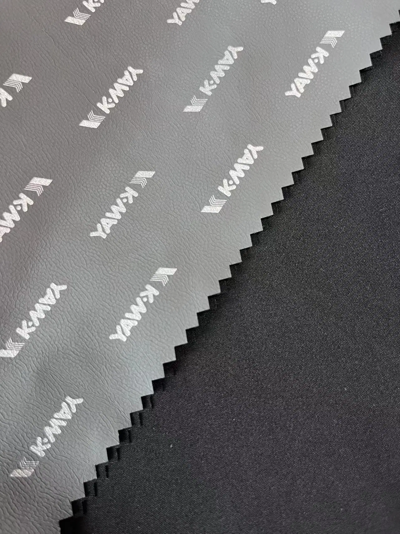 The High Strench Polyester Pongee PU Lamination Air and Water Vapor Permeability Printed Fabric for Garment