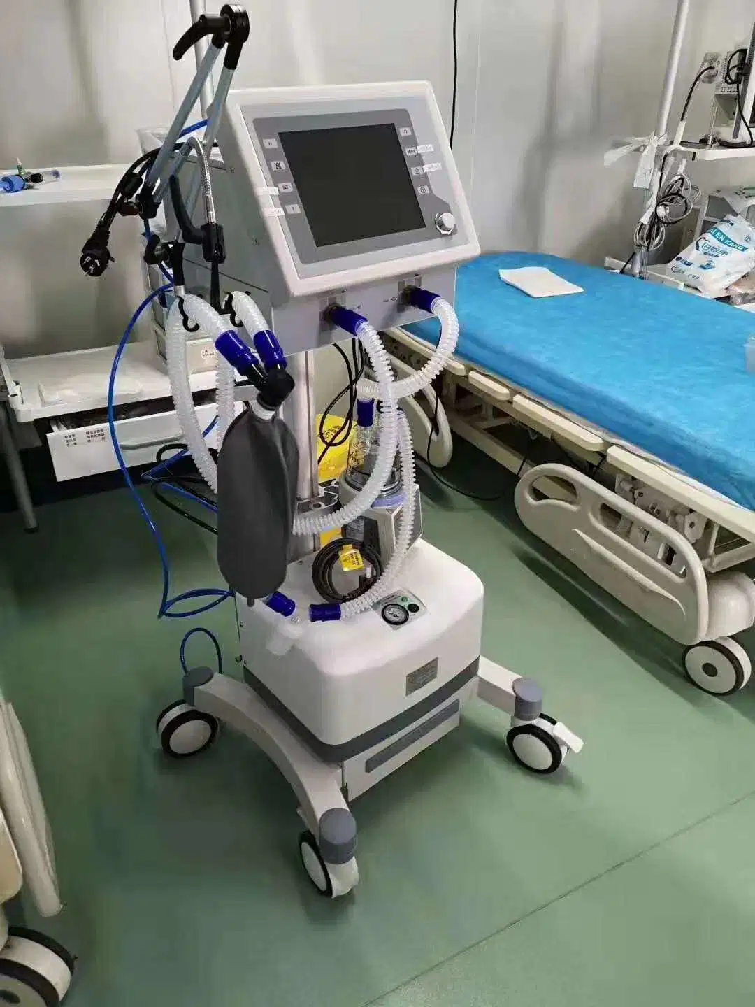 جهاز تهوية الجهاز التنفسي للمصنع جهاز تهوية صحية من نوع ICU PA-900b مع شاشة TFT LCD ملونة بحجم 10.4 بوصة Display (شاشة العرض