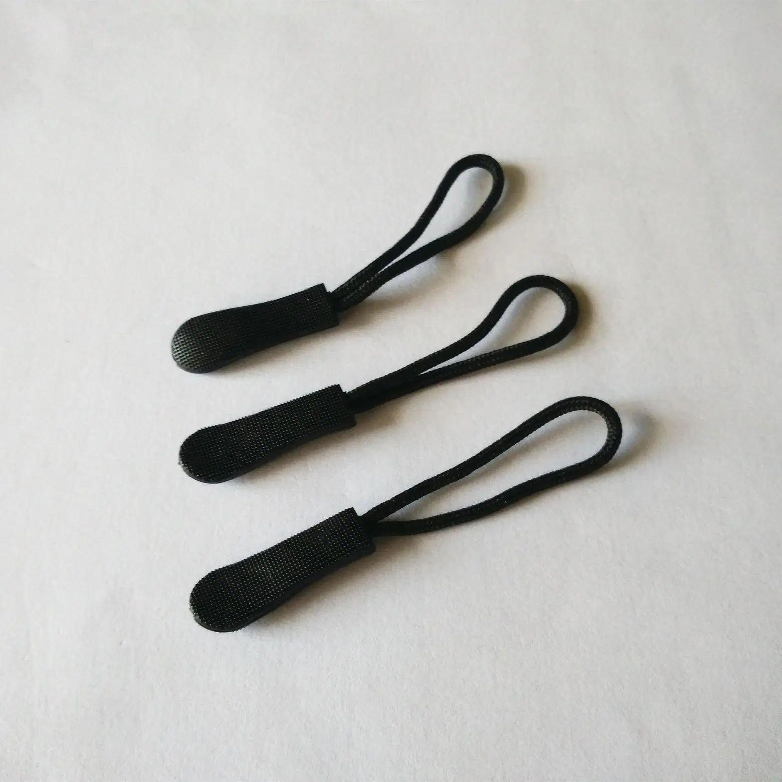 Anti-Skidding Design Plastic Zipper Slider Pulls