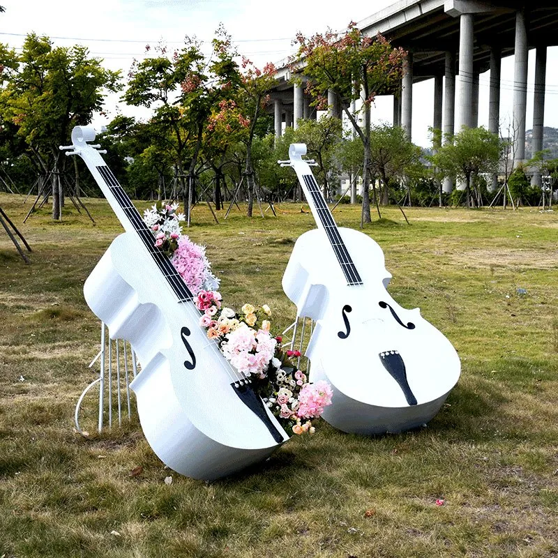 Outdoor Garden Landscape Creative Notes Cello Fiberglass Sculpture Sketch Garden Garden Lawn Decoration Ornaments