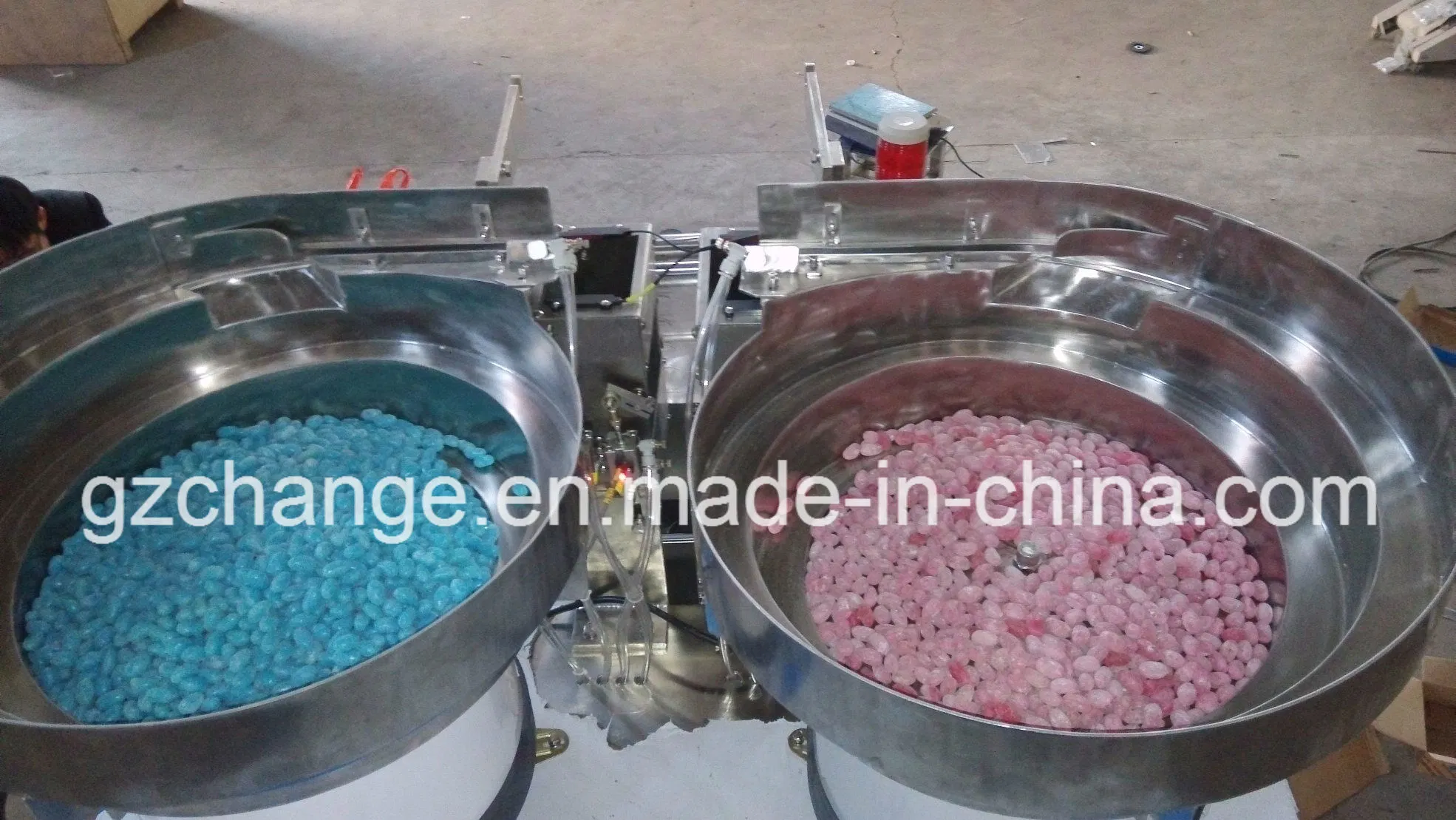 High Precision Automatic Candy Capsules Counting &amp; Packing Machine